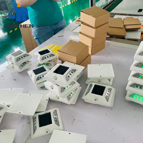 High Quality 3M Motorway Stud Lights With Stem For Port